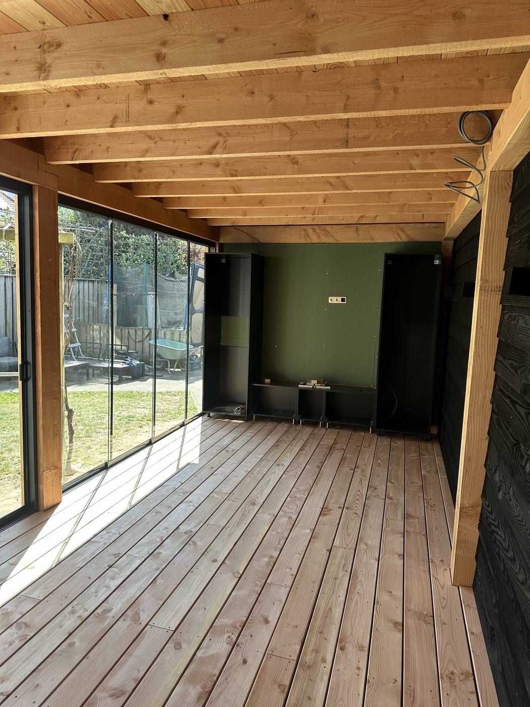 Volledig geïsoleerde buitenkamer met glazen schuifpuien - foto 9