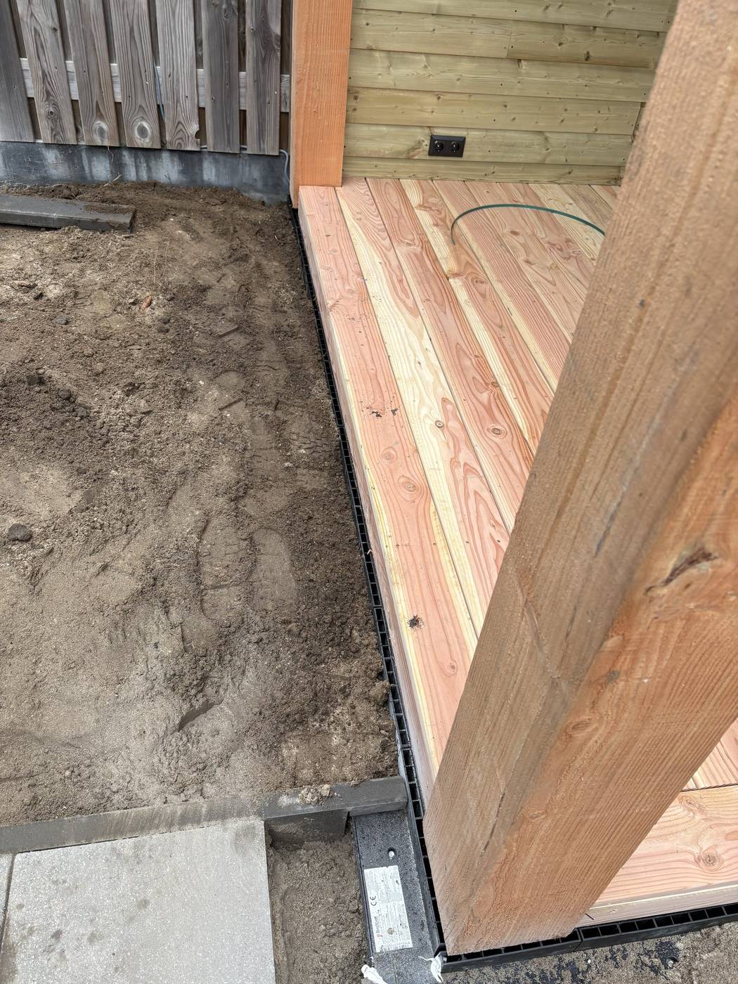 Buitenkamer met garage geïntegreerd, volledig geïsoleerd - foto 3