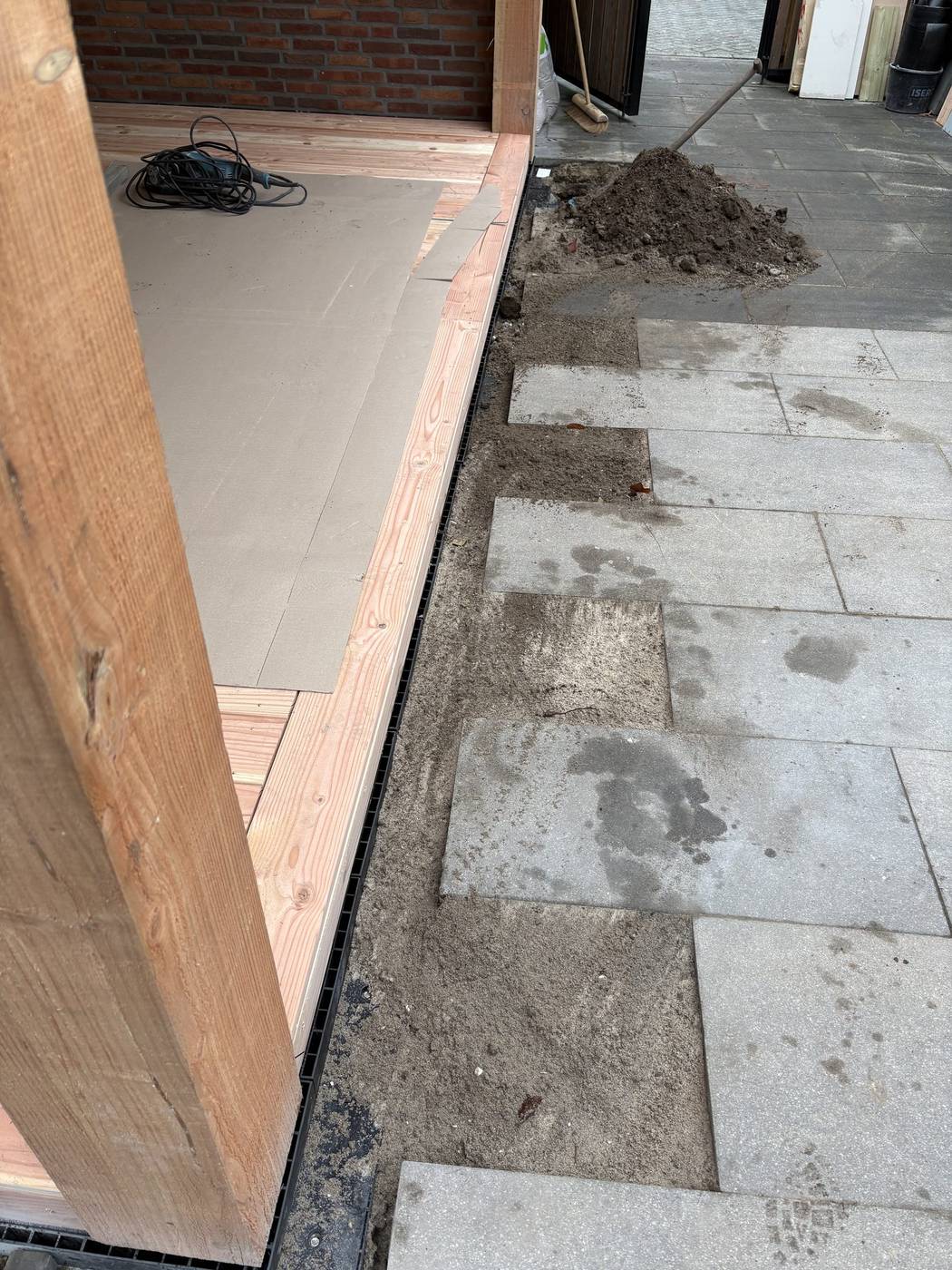 Buitenkamer met garage geïntegreerd, volledig geïsoleerd - foto 4