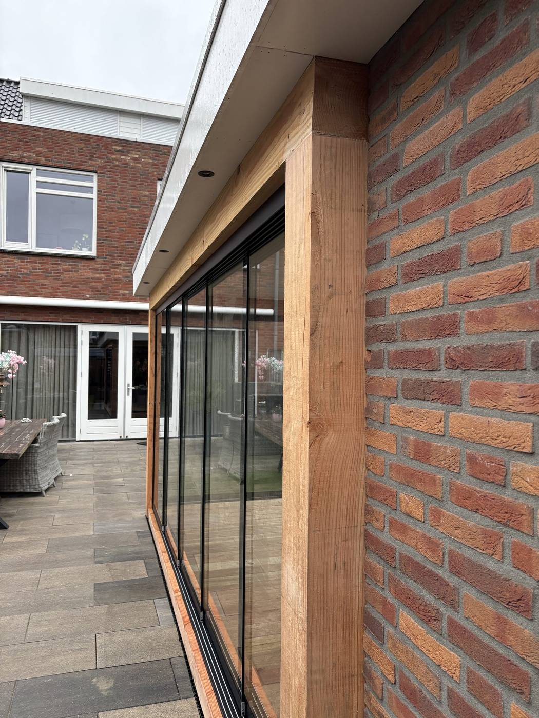 Buitenkamer met garage geïntegreerd, volledig geïsoleerd - foto 8